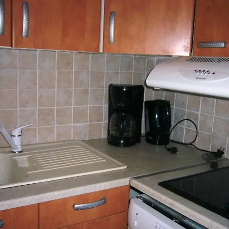 2 Pieces Au Pied Des Pistes - 6 Pers, Balcon, Cuisine Equipee - Fr-1-689-152 *