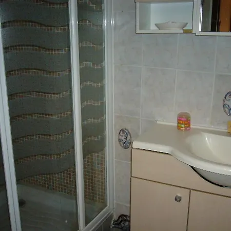 2 Pieces Au Pied Des Pistes - 6 Pers, Balcon, Cuisine Equipee - Fr-1-689-152 Apartment